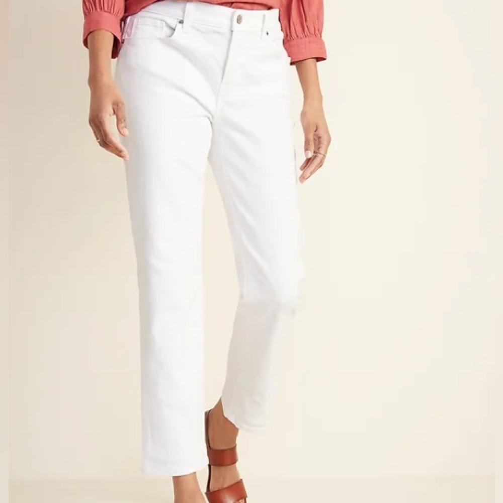 LMT: Old Navy Women's Straight Leg White Jeans